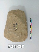 藏品(打製石斧)的圖片